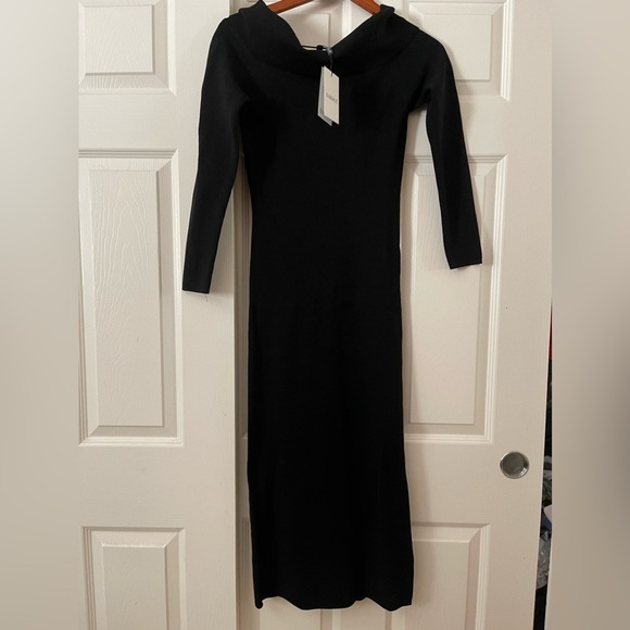 Revolve NWT, sales are final, no refund - Picture 2 of 4